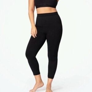 Empetua by Shapermint Daily Flaunt Mid-Waist Shaping Capri black size M NWT